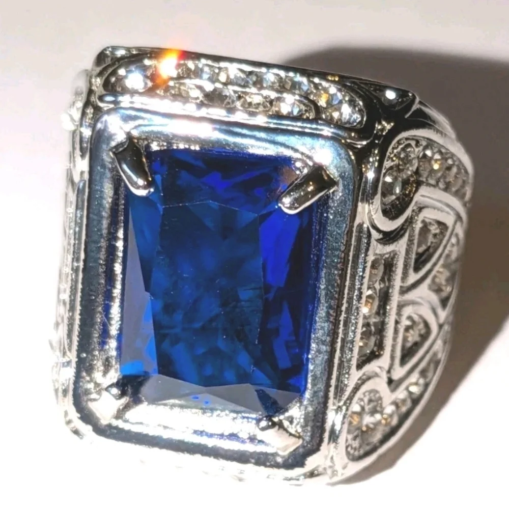 Elegant Silver and Blue Sapphire Ring Sz 8